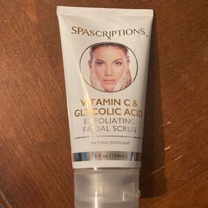 SPAScriptions Vitamin C & Glycolic Acid Exfoliating Facial Scrub - White